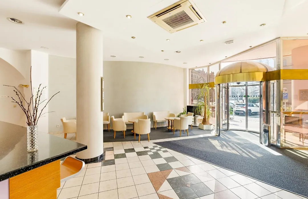 Hotel Trinity-1